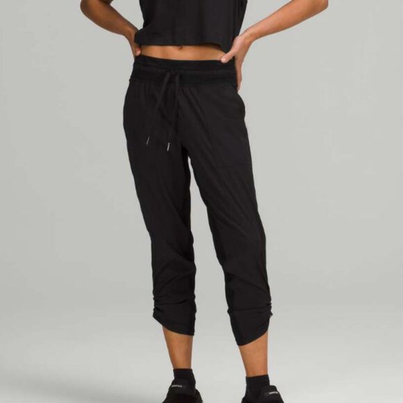 lululemon athletica Pants - Lululemon Dance Studio Mid-Rise Crop 25" Black Size 8 Running Activewear Yoga
